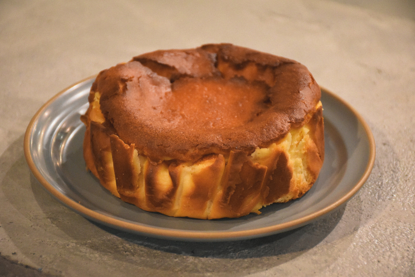 ベイクドチーズケーキ（ホール4号）